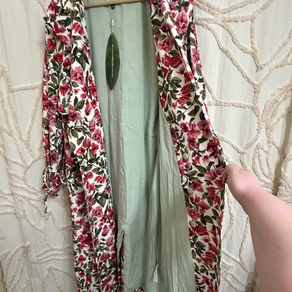 NWT FARM Rio Halftone Pink Bouganvillea Oversized Trench Coat Size Medium - Picture 11 of 15